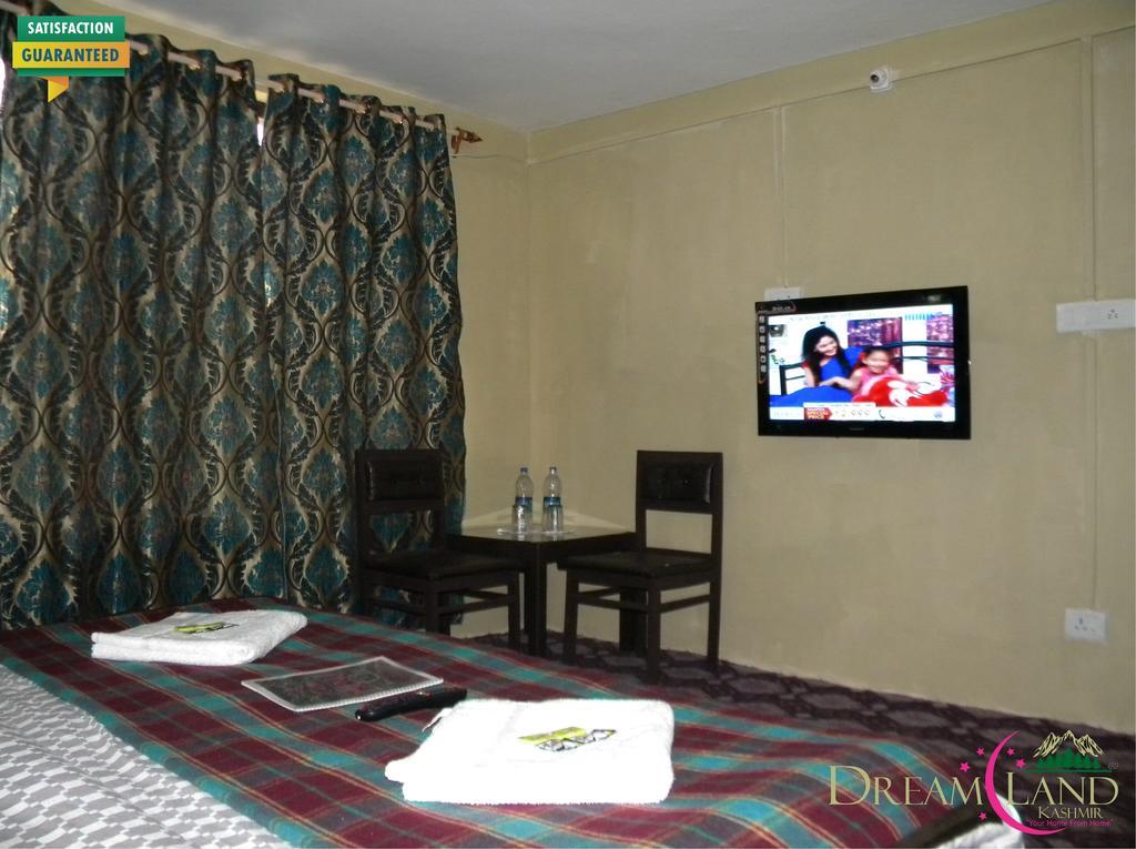 Dreamland Kashmir Cottage Pahalgām Oda fotoğraf